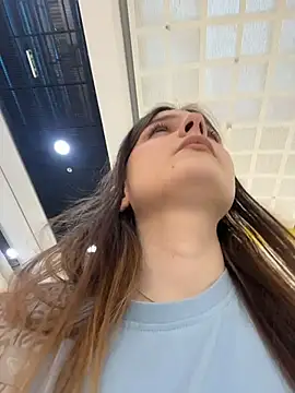 Lunabelle_ Live Chatraum