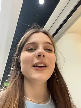 Lunabelle_ Live chatroom