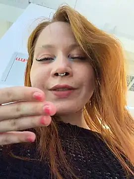 evi_magic Adlı Modelin Canlı Sohbet Odası