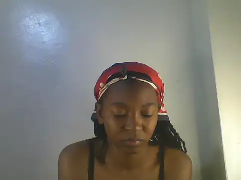 cutebrownnyn Live chat-huone