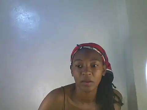 cutebrownnyn Live chat-huone