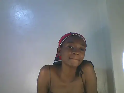 cutebrownny's Live Chat Room