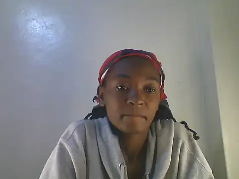cutebrownny's Live Chat Room