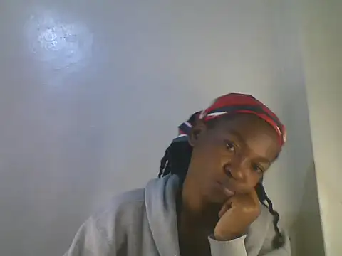 cutebrownny's Live Chat Room