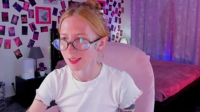 Živá chatovací místnost TerriaReed
