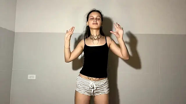 MayraLucarelli 실시간 채팅방