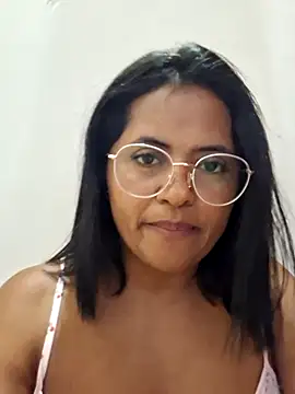 Katrina_Lush Adlı Modelin Canlı Sohbet Odası
