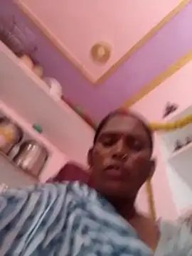 Chat soba uživo modela Rakhihot35
