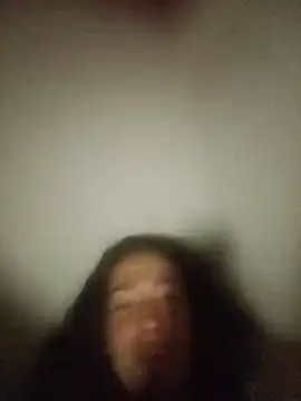 arianahillt's Live Chat Room
