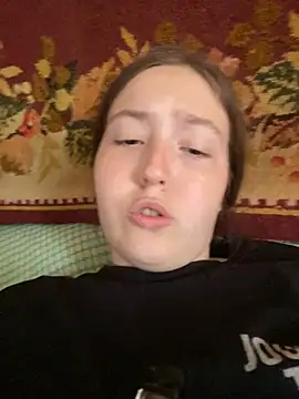 SweetyCute7 élő chatszobája