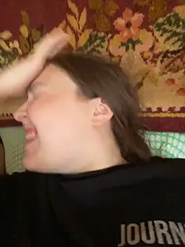 غرفة دردشة SweetyCute7 المباشرة