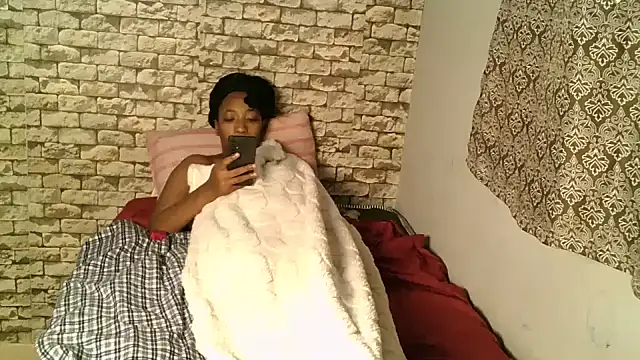 Creamcookie's Live Chat Room