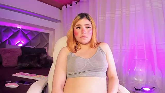 MiaLuxee_ Live Chatrum