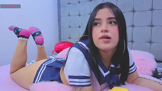ห้องแชทสดของ Karol-Messy_