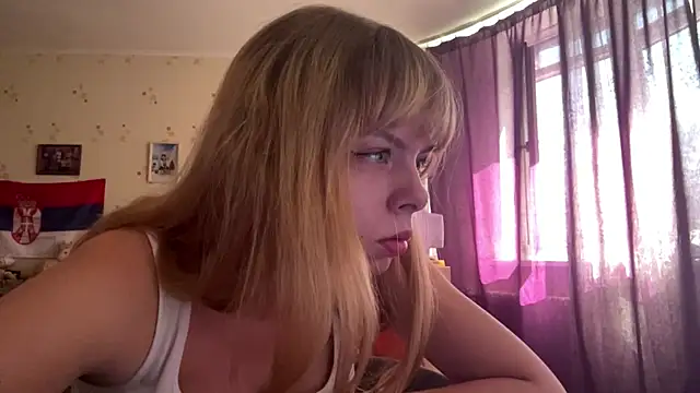 SERBIAN_KISS Adlı Modelin Canlı Sohbet Odası