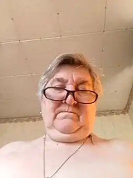 PanterochkaCharm – Naživo chatovacia miestnosť