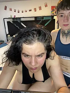 Couple_Rainbow – live chatrum