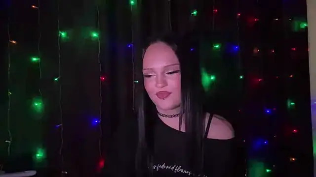 CarmeliaGentelia's Live Chat Room