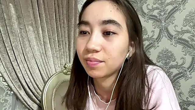 Chat soba uživo modela cocoSharms