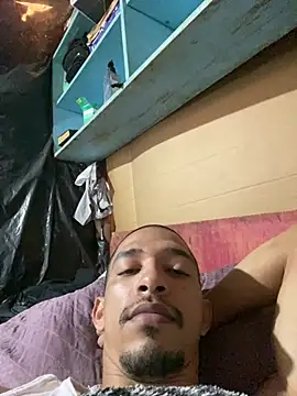 machosafado185's Live Sex Cam Show