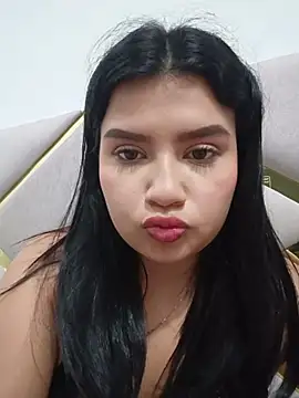 zafirolove5 Adlı Modelin Canlı Sohbet Odası