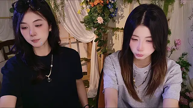GuLuGroup 色情直播秀