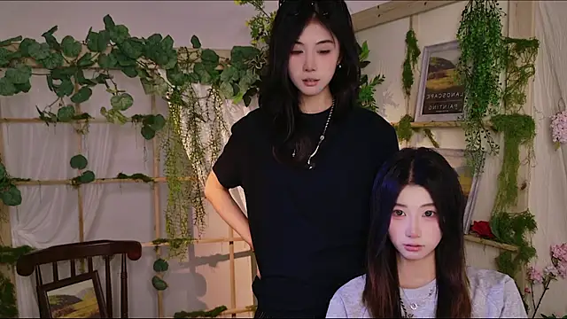 GuLuGroup 现场性爱视讯表演