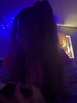 UrHellBri-L – live sex-cam-show