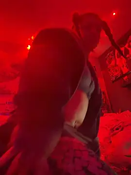 UrHellBri-L live sex-cam show