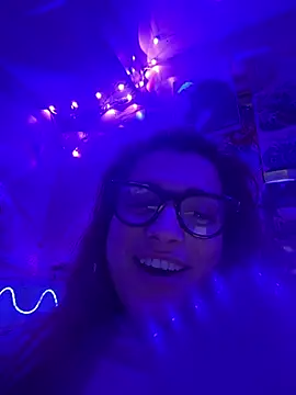 UrHellBri-L's Webcam Show