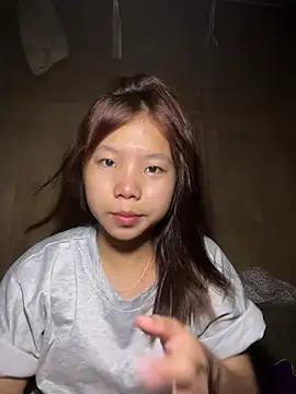 -Qincy-'s Live Chat Room
