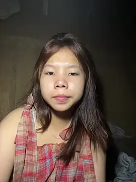 -Qincy- লাইভ চ্যাট রুম