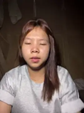 -Qincy- Cameră chat live