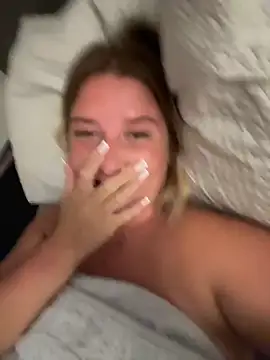 Živá chatovací místnost NeleWagner