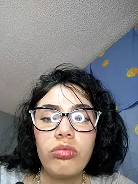 Sala de chat en directo de laura_mon
