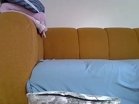 Cute_layra8 Adlı Modelin Canlı Sohbet Odası