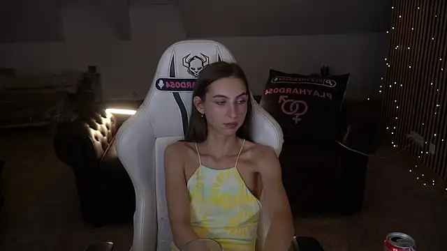 Lisa_Kiss054 Live Chatrum