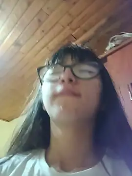Živá chatovací místnost Ema_01