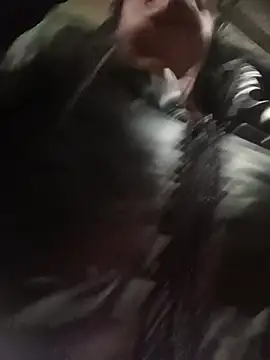 Živá chatovací místnost shailademons-