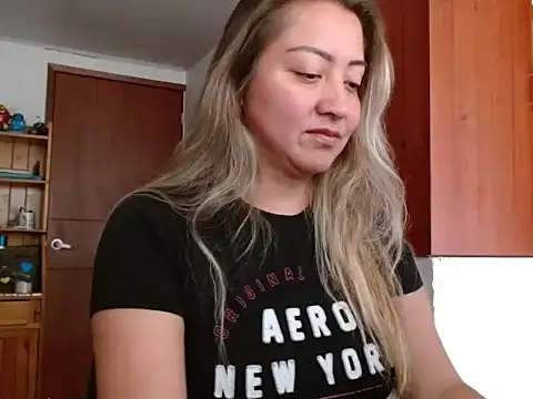 officialRoseVelvet чат на живо