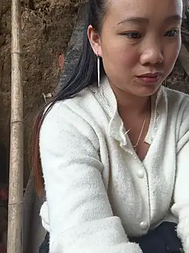 Ruby_cuty-'s Live Chat Room