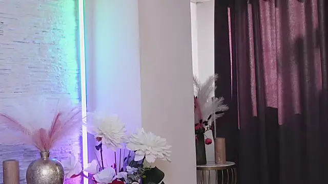 Živá chatovací místnost InesBrillante