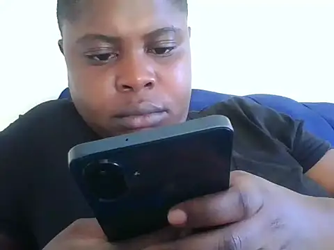 bubbly_ass254's Live Chat Room