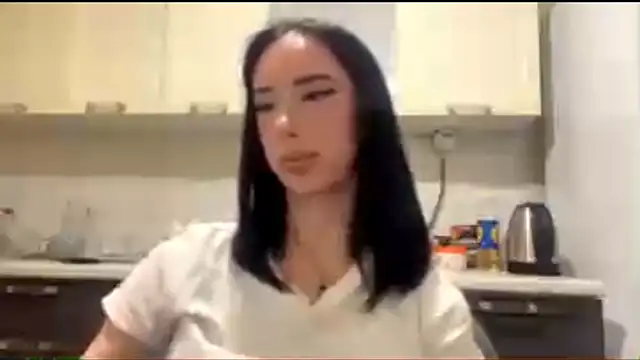 IsabellaQiueen – live chatrum