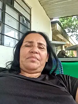 KIRALILI's Live Chat Room