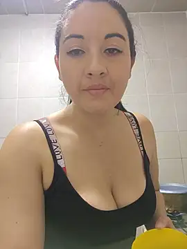 Živá chatovací místnost Melany_cute_Ariadna