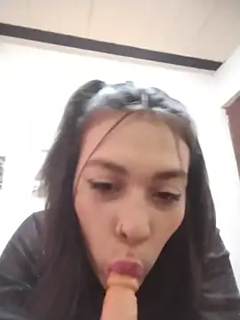 Živá chatovací místnost santita_