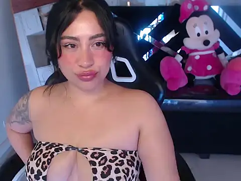 Živá chatovací místnost amara_sweet_a
