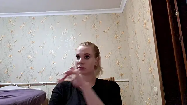 renna_rine's Live Chat Room
