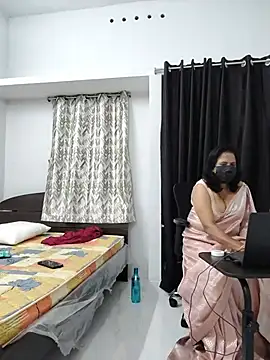 maya_kutty's Live Chat Room